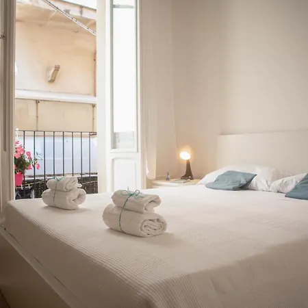 Passetto De Lectis Apartment